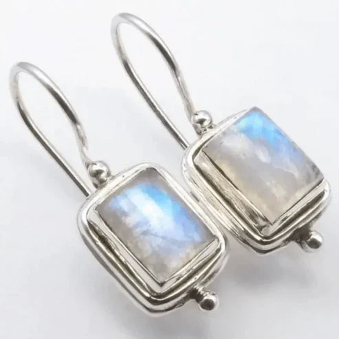 Beatriz - Vintage Square Stone Earrings with Moonstone
