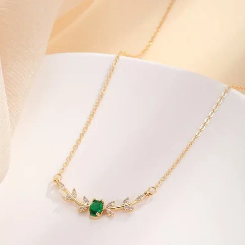 Amira Valmorin Necklace