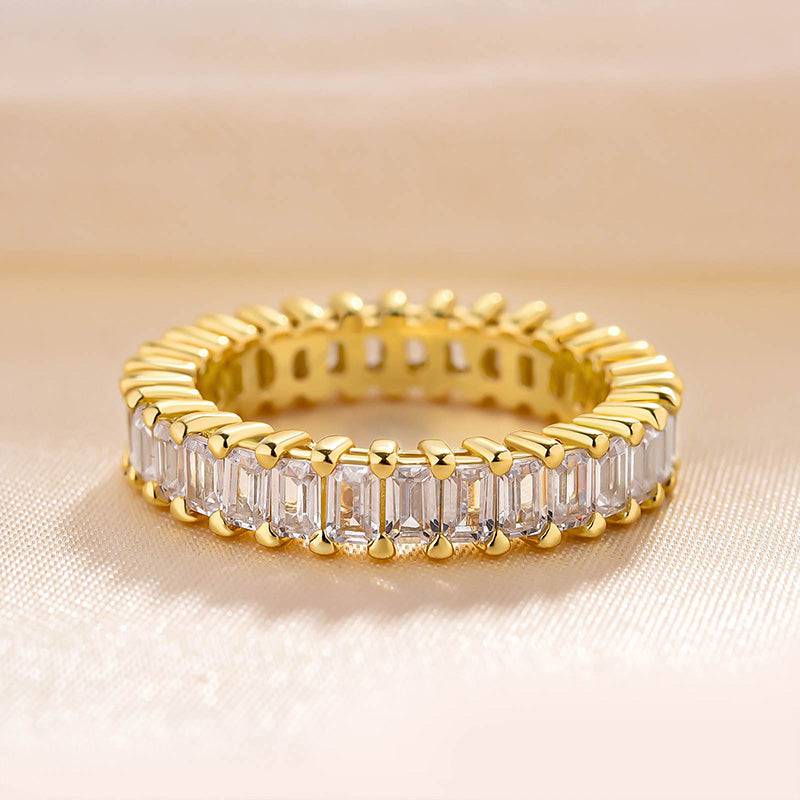 Classic Emerald Cut Women'S Wedding Ring